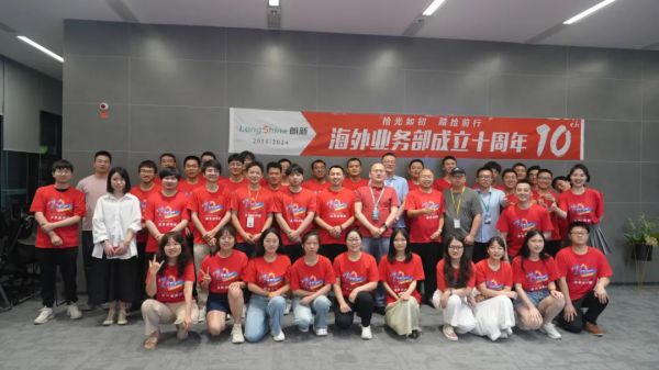 帆船正扬，，环球360外洋事业稳舵前行